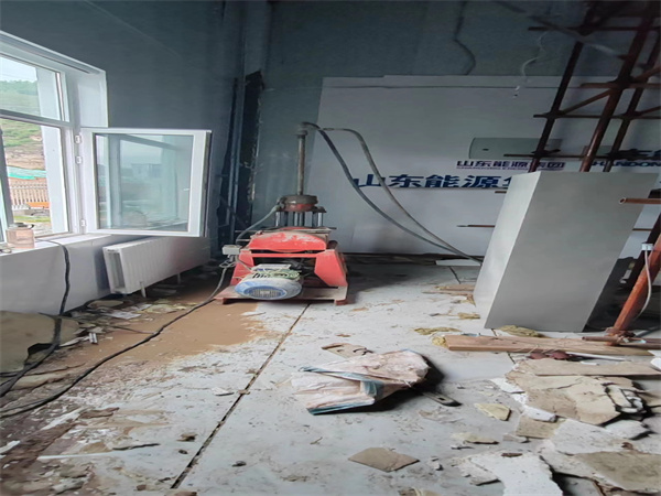 长子地基基础下沉墙体裂缝加固注浆顶升施工